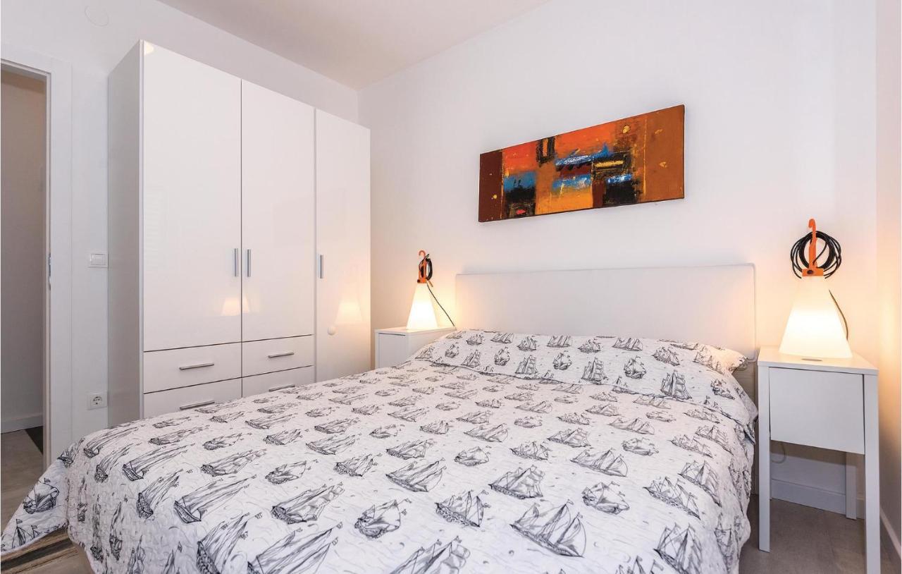 Cozy Apartment In Brodarica With Wifi Exterior foto